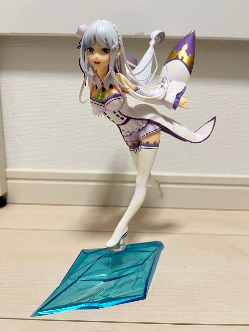 リゼロ　エミリア　グッドスマイルカンパニー　1/7スケールフィギュア