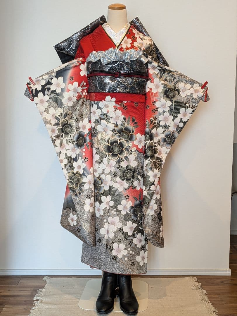 振袖フルセット 身丈162裄65.5 豪華振袖 金彩 赤 黒 逸品 成人式