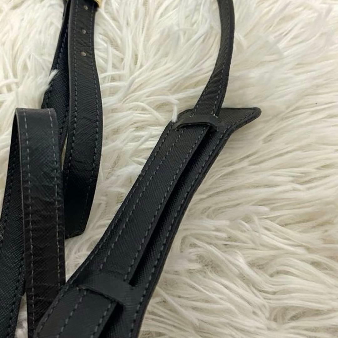 美品　FENDI ズッキーノ　FF柄　カメラバッグ　ショルダーバッグ　グレー