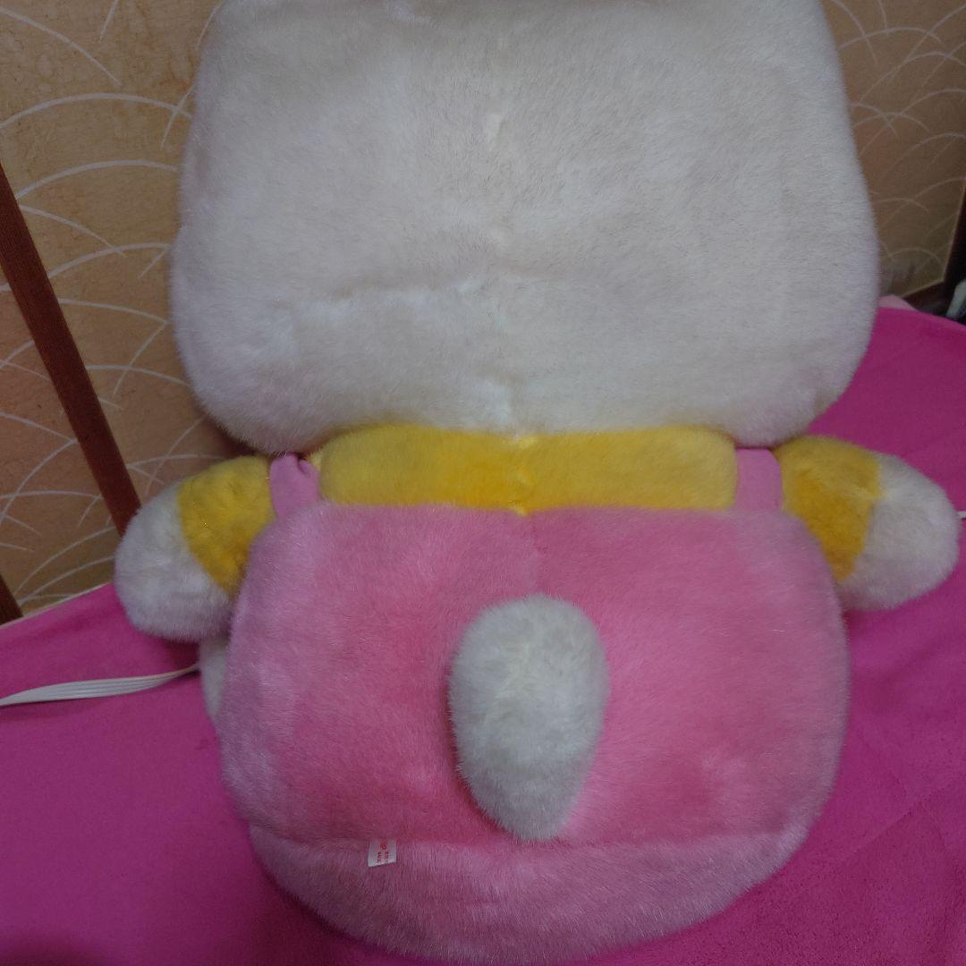 ハローキティ大きなぬいぐるみ