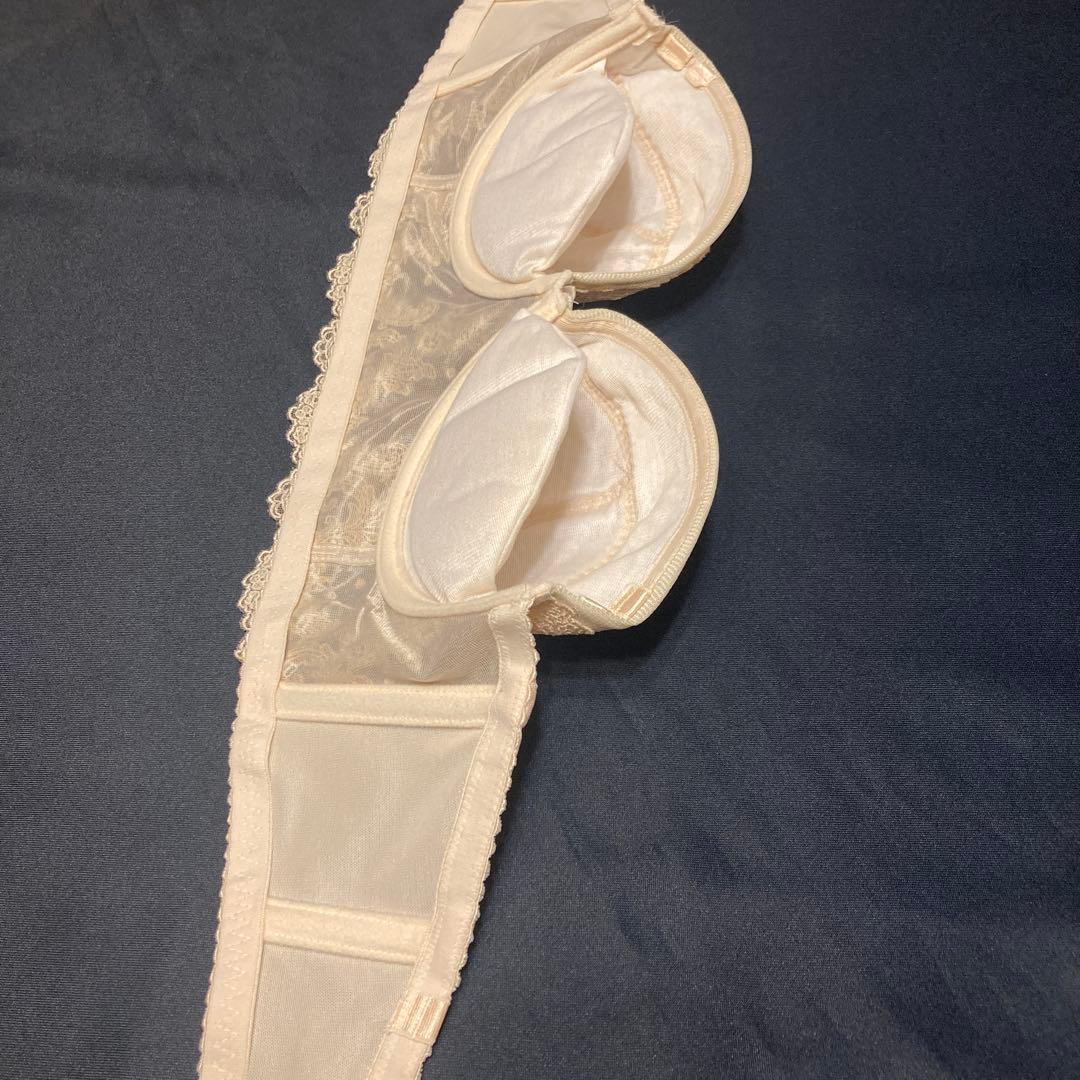 【美品】FOUR SIS & CO. ブライダルインナーD75/76/76