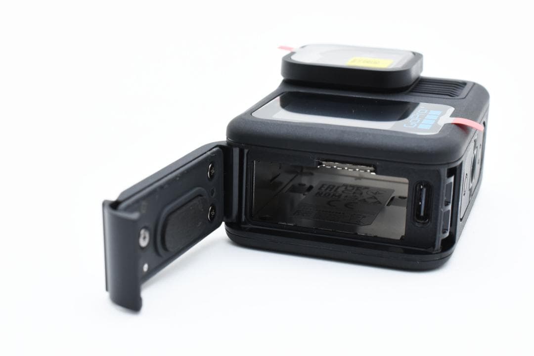 ほぼ新品 ゴープロ GoPro HERO13 Black 825
