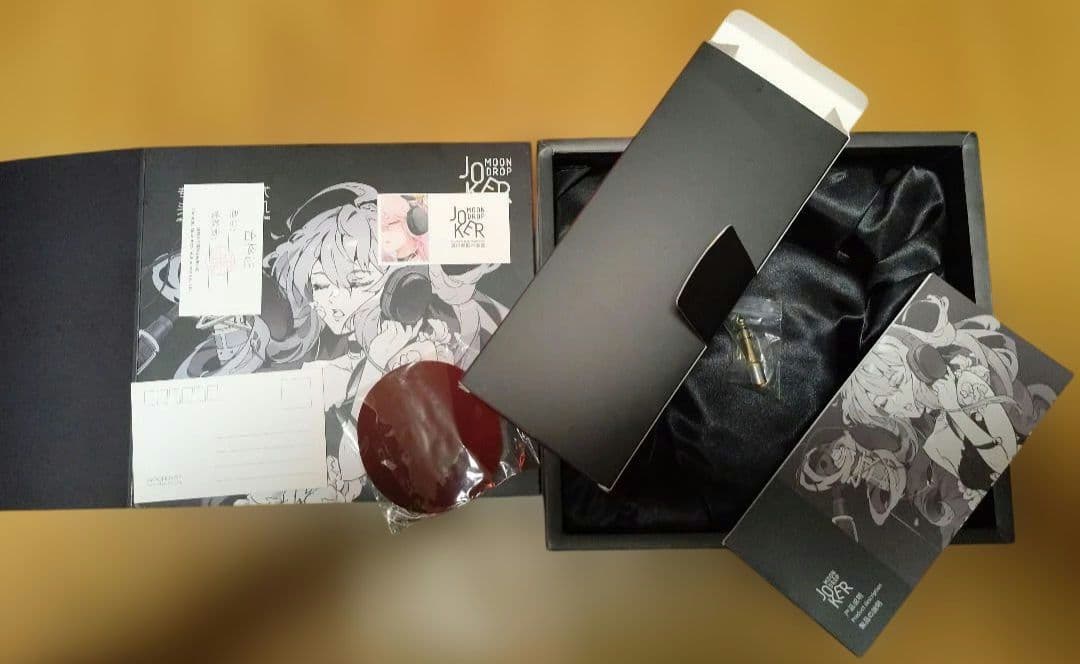 送料込みMOONDROP　JOKER水月雨　有線ヘッドホン　伸縮機能付スタンド付