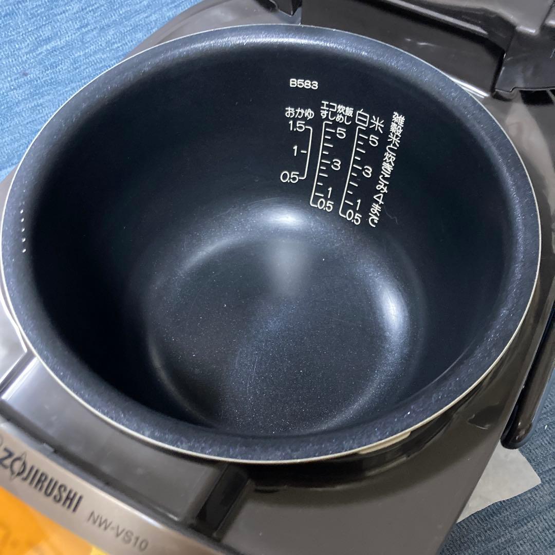 象印 炊飯器 NW-VS10 シルバー　5.5合
