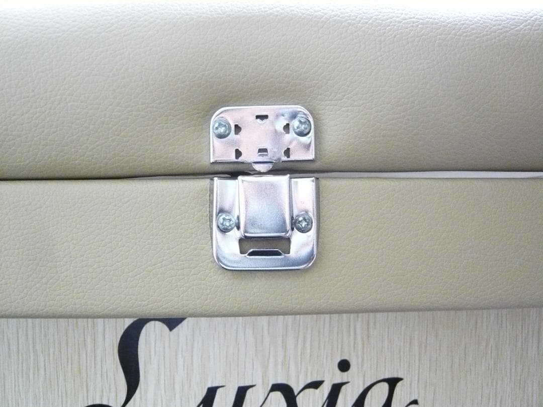 Luxia 高級木製折りたたみリクライニングベッド　 施術ベッド