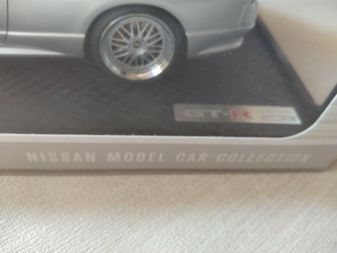 カッキー　1/18 ニッサン スカイライン GT-R BCNR33