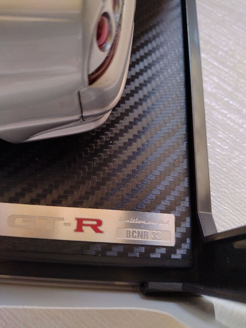 カッキー　1/18 ニッサン スカイライン GT-R BCNR33