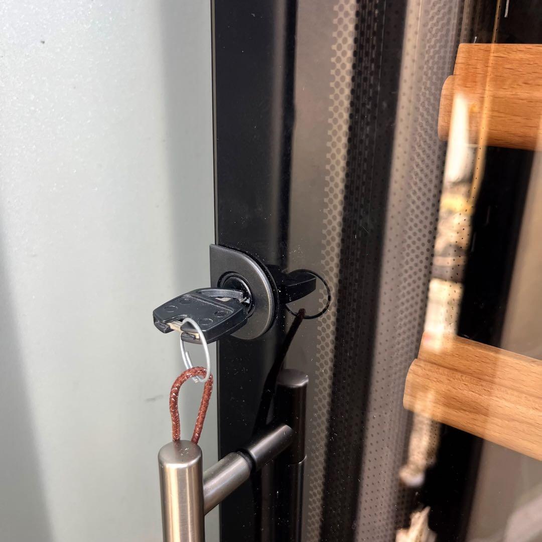 送料無料！※ジャンク品 ユーロカーブ コンパクトX59 ワインセラー 鍵付き