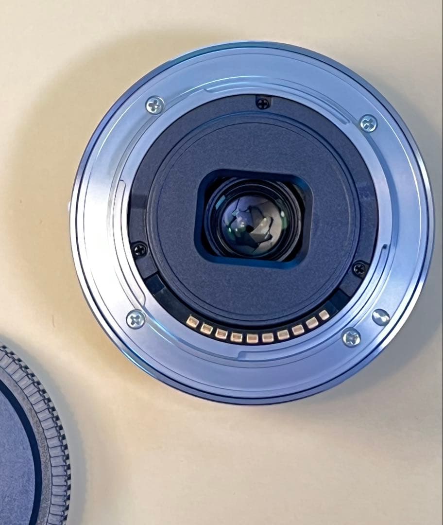 ソニー E 16mm F2.8 (SEL16F28)