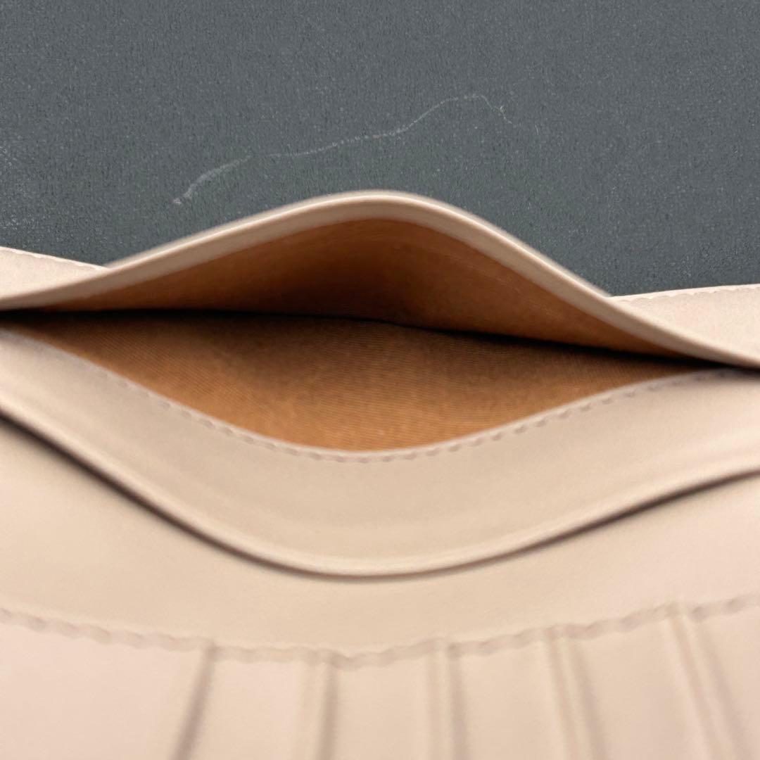 ✨極美品✨ MaxMara マックスマーラ 二つ折り財布 レザー ベージュ