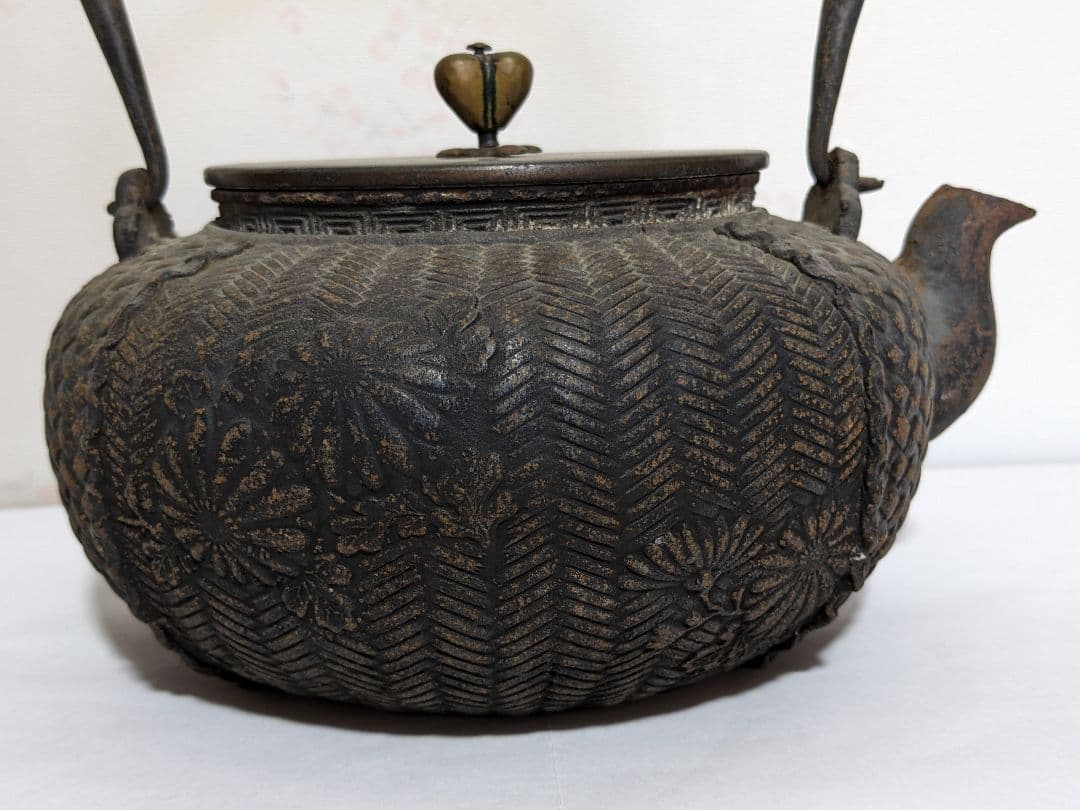 ♦希少！祥雲堂造 竹籠編み目紋鉄瓶 自在摘み銅蓋 アンティーク骨董品コレクション