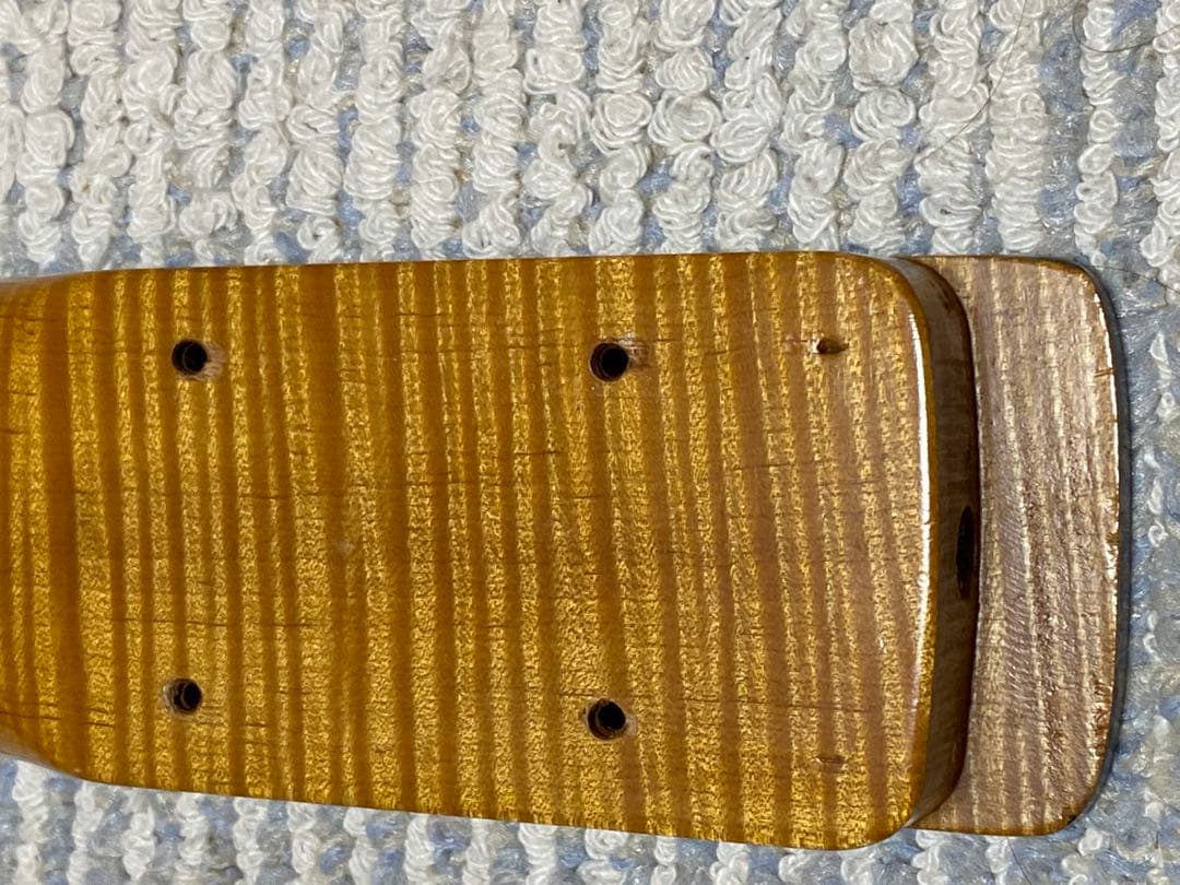 JB用柾目バリトラネック　国内工房