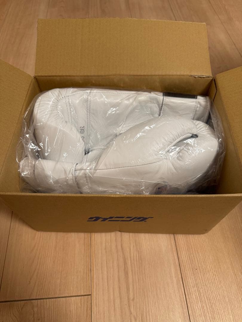 Winning ウィニングボクシンググローブ 14 oz ホワイト　新品未使用品
