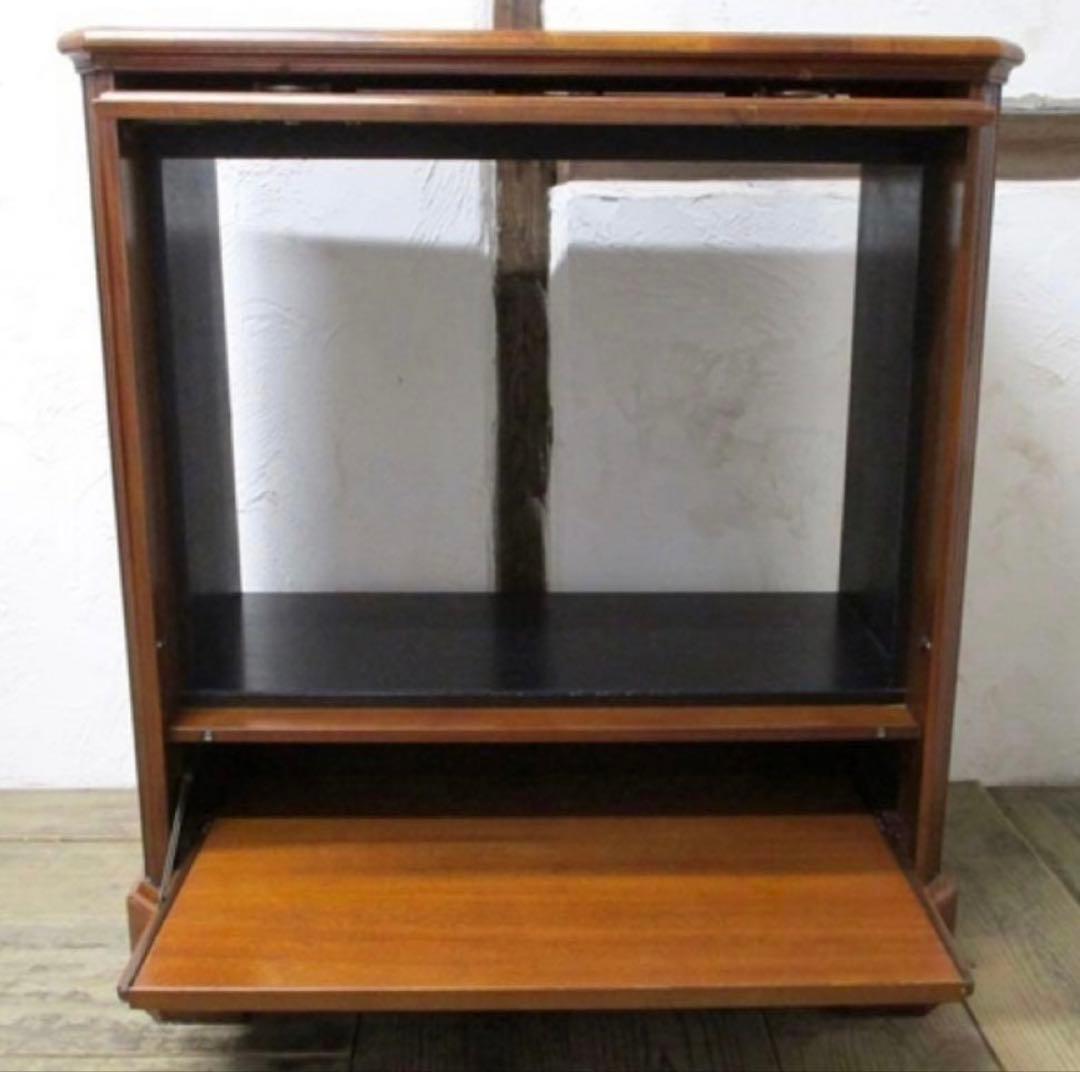 英国アンティーク　チェスト