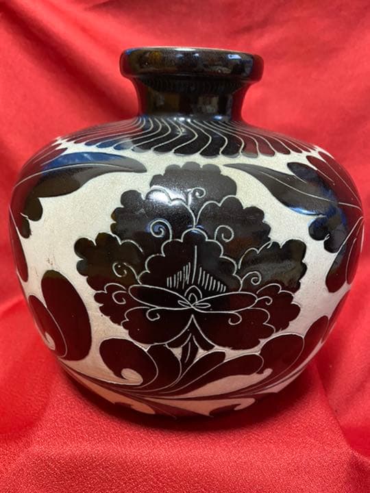 壺　かなり古い　珍品　陶芸品