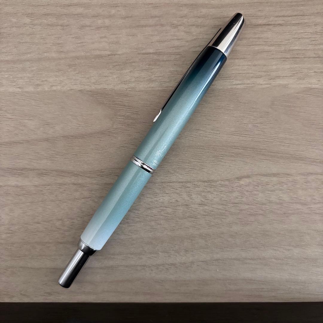 【美品】パイロットキャップレスデシモ群来Fニブ万年筆