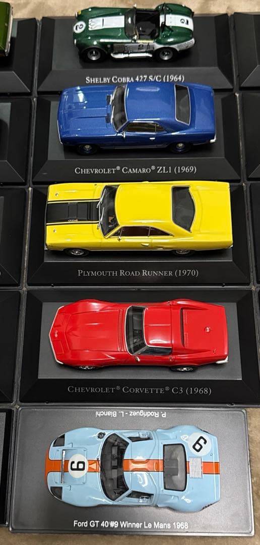 デアゴスティーニ アメリカンカーコレクション　16＋2台