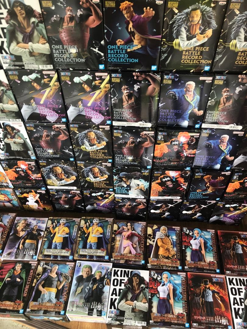 ワンピース　フィギュア　ミホーク　ゾロ　ガープ　ロー　クザン　クロコダイル63個