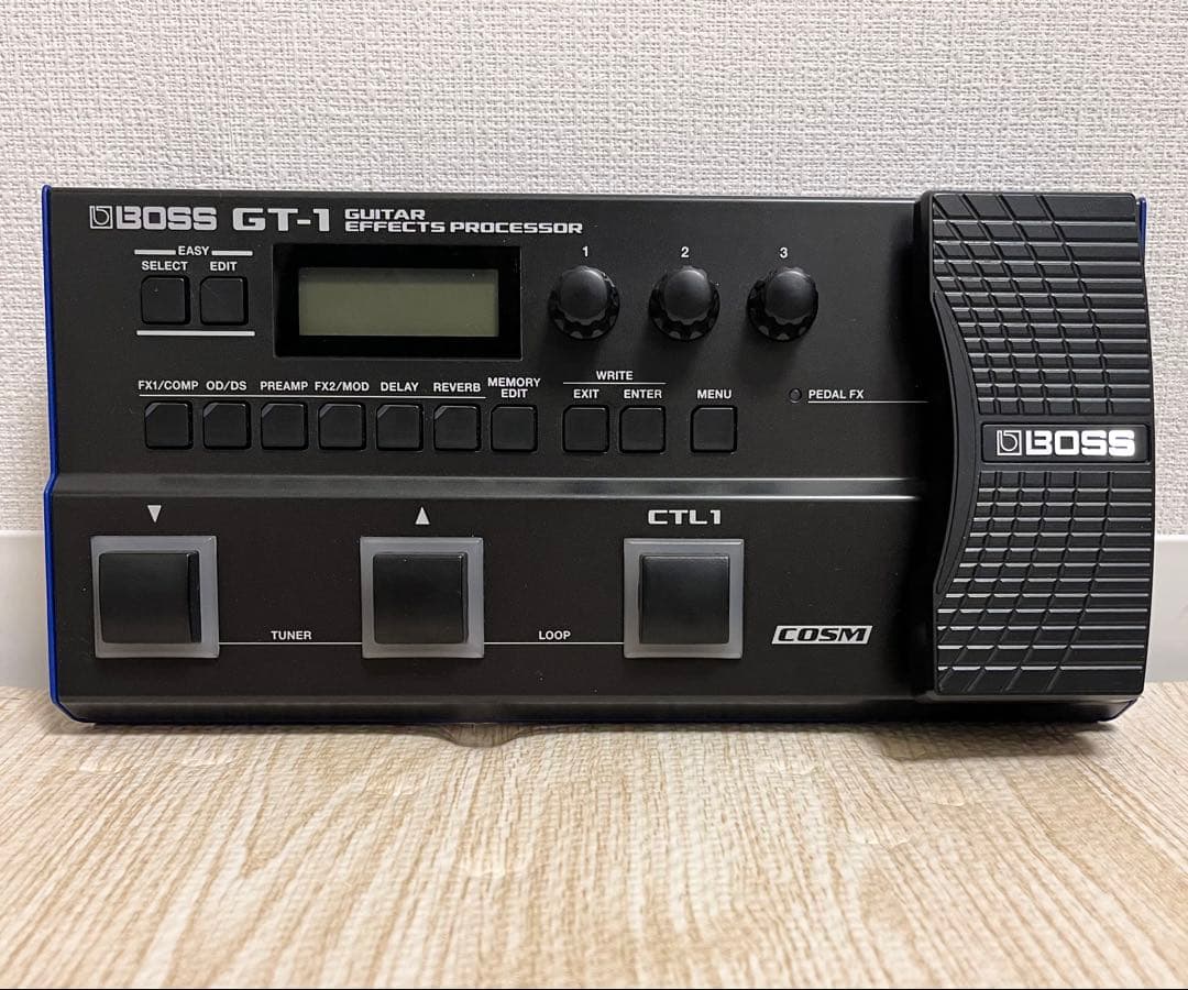 BOSS GT-1マルチエフェクター　教科書付き　ジャンク扱い