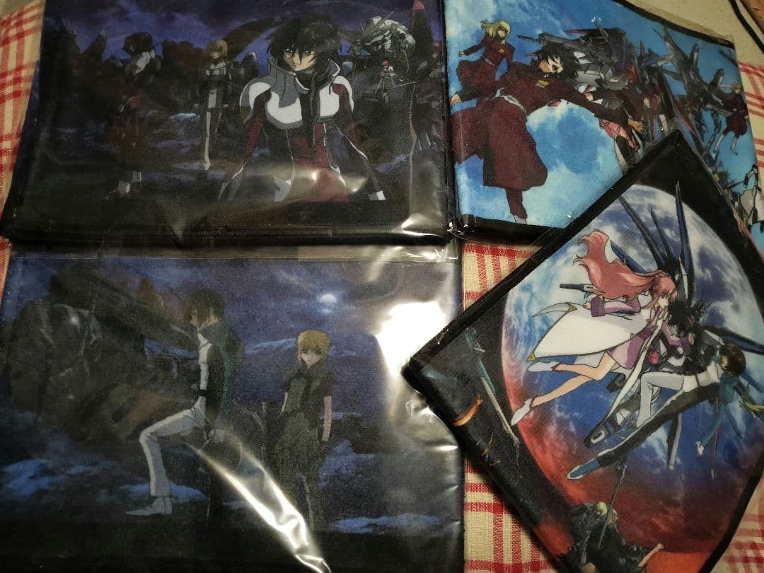 ガンダムSEED　エンディングマフラータオル 　4枚セット未開封