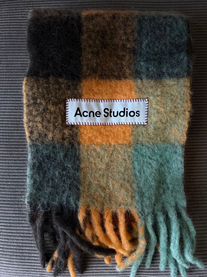 m*2様 【直営店購入】Acne Studios マフラー