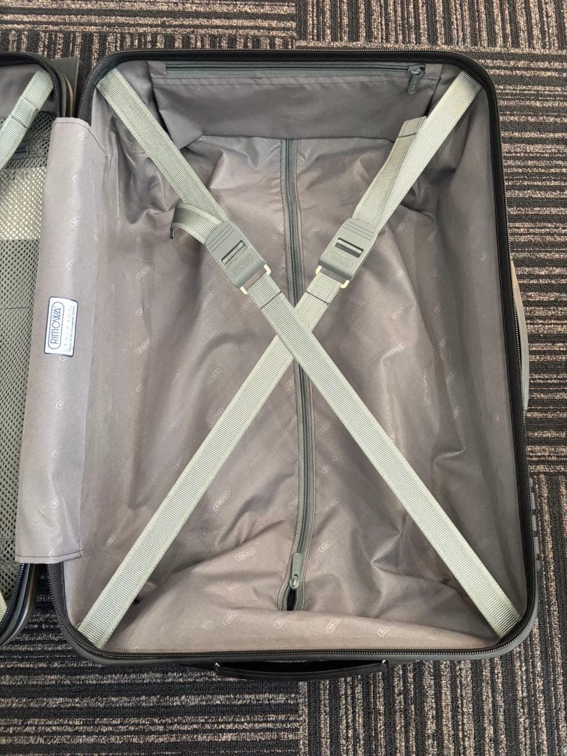 RIMOWA シャンパンゴールドキャリーケース 2輪