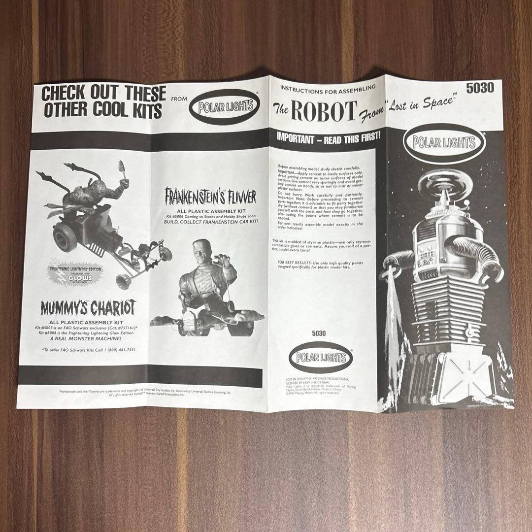 ロスト・イン・スペースロボット＆ロビー・ザ・ロボット　プラモデル　２点セット