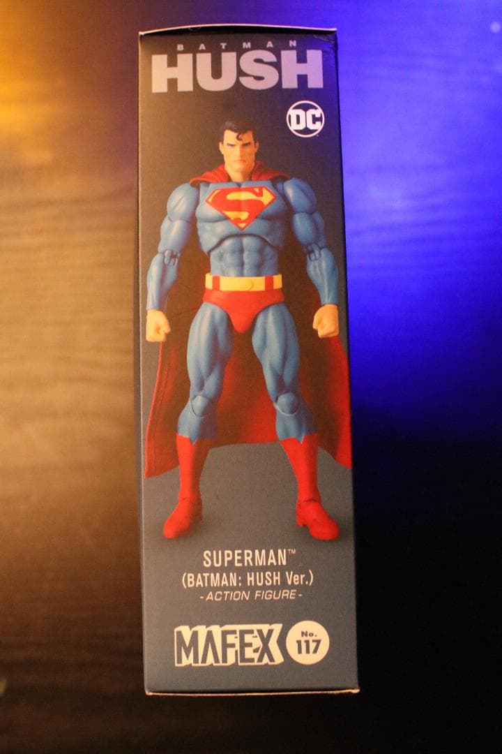 新品未開封MAFEX 117スーパーマン・ハッシュSUPERMAN