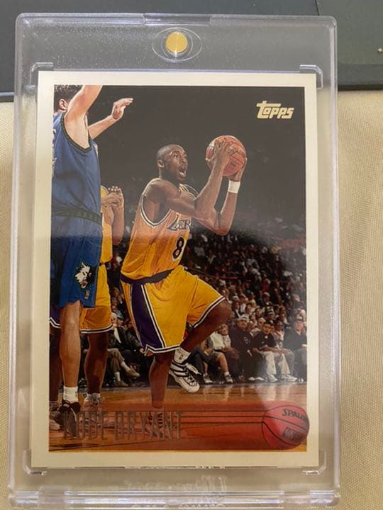 高騰中Topps コービーブライアント　ルーキーカードKobe bryant