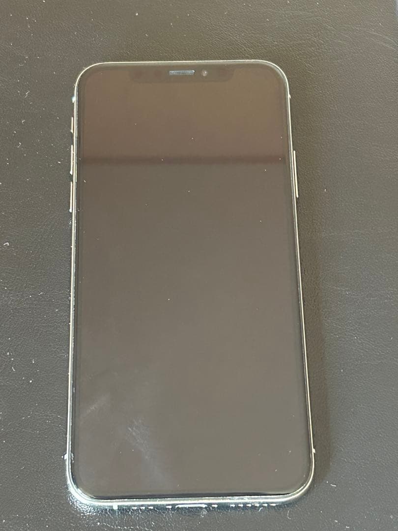 Apple iPhone XS ホワイト 本体　64GB