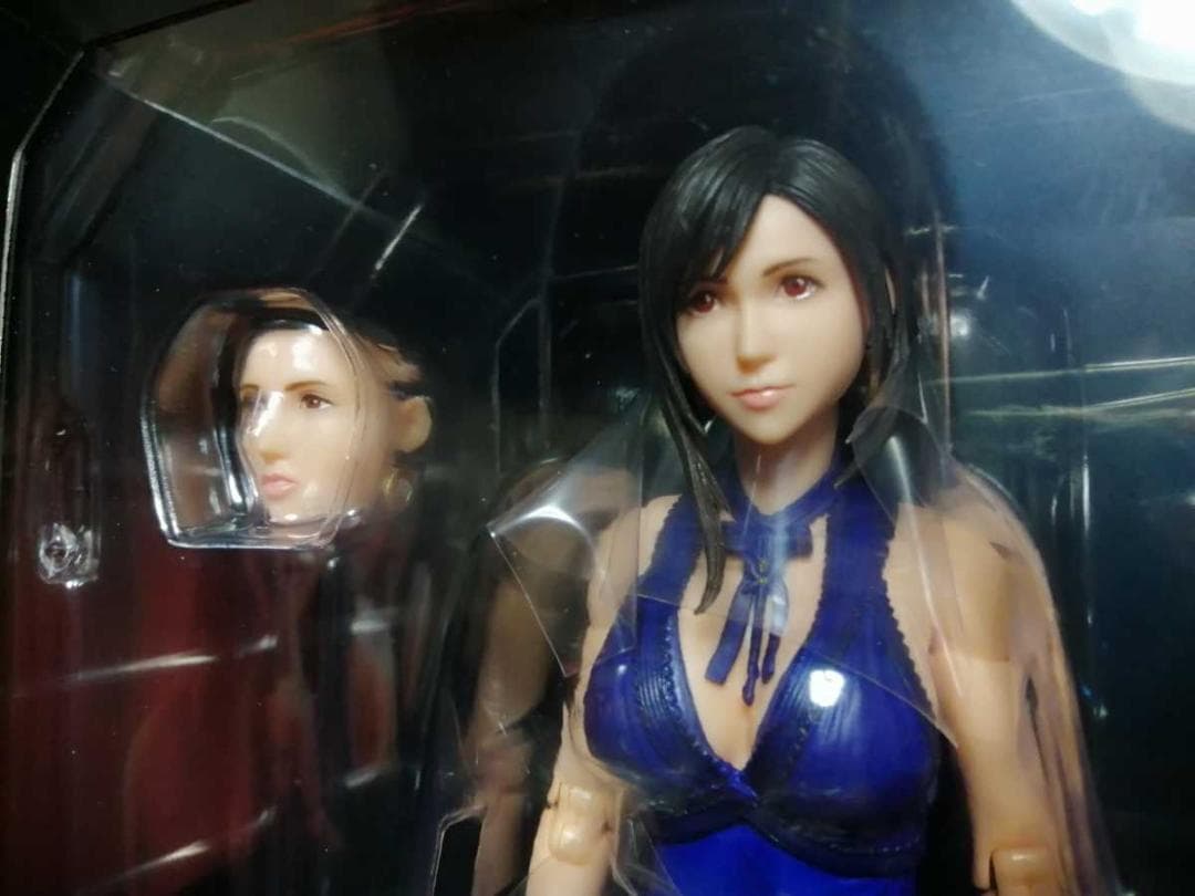 ファイナルファンタジー VII リメイク PLAY ARTS改 ティファ ドレス