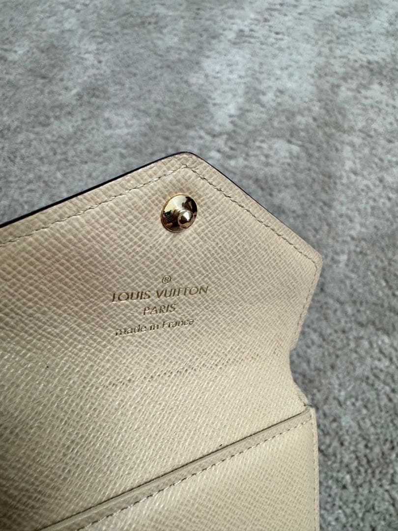 ルイヴィトン　三つ折り財布