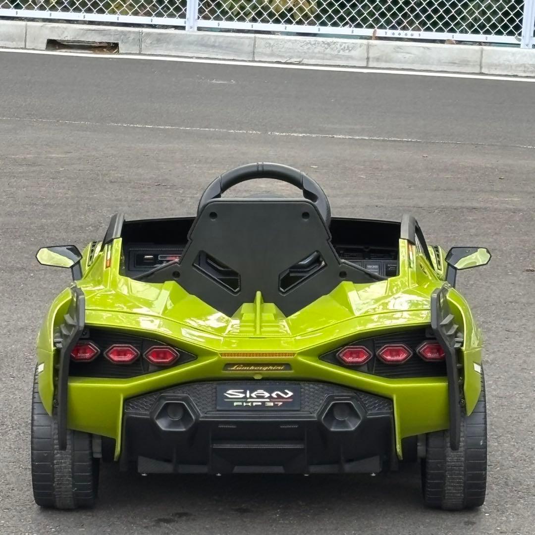 ♪Lamborghiniランボルギーニシアン FKP37 電動乗用ラジコンカー