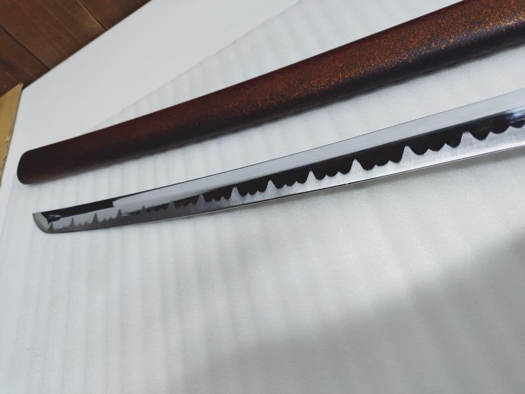 4-375 模造刀　2本　台座付き　大小　太刀　日本刀　鉄鍔