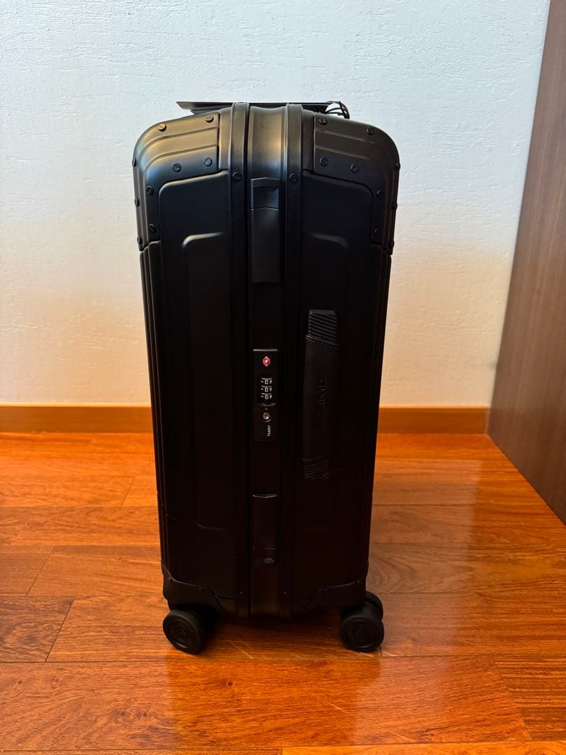 【黒蝶】AMG ブラック ストライプキャリーケース 中型