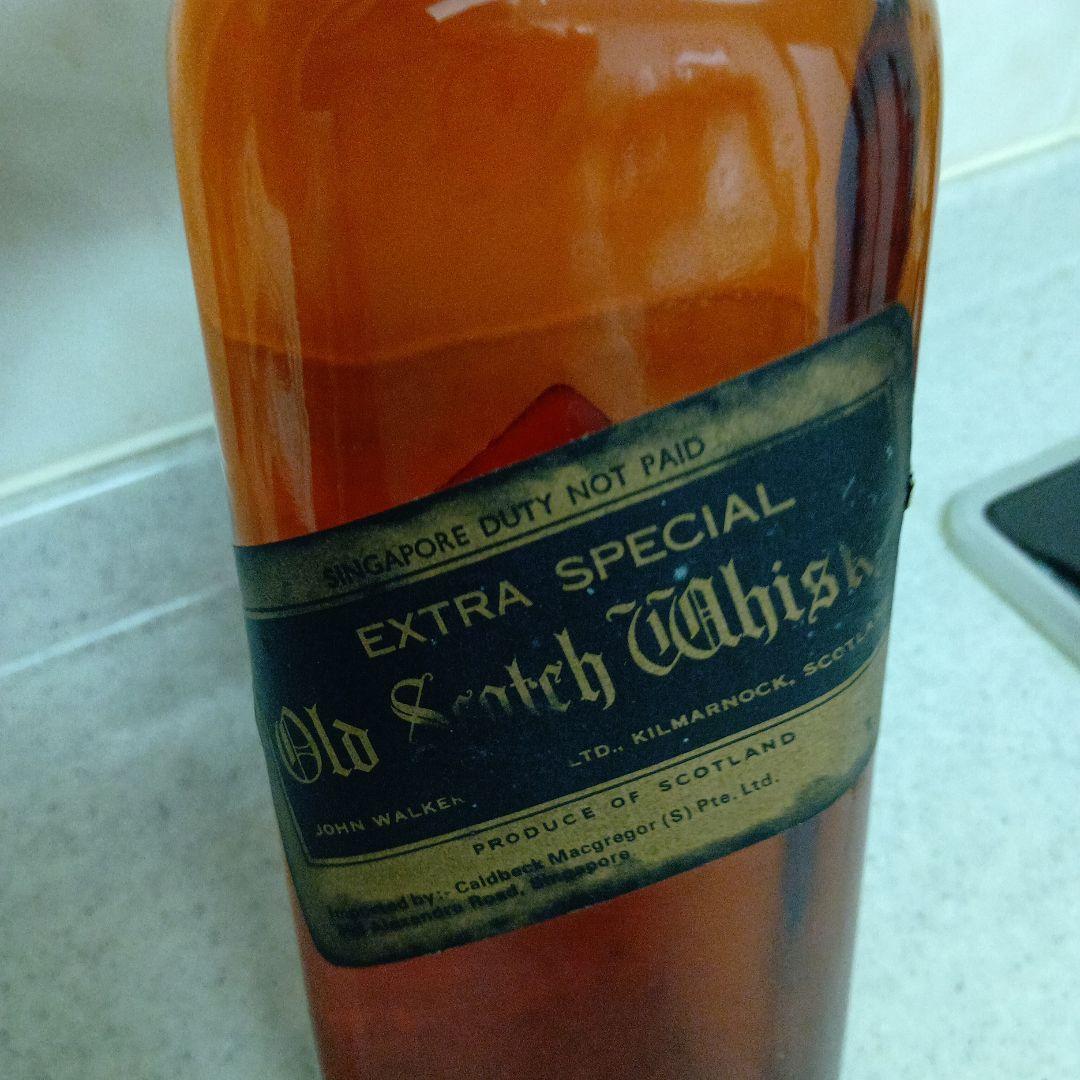 Johnnie Walker Black Label金キャップ白紋章1000ml