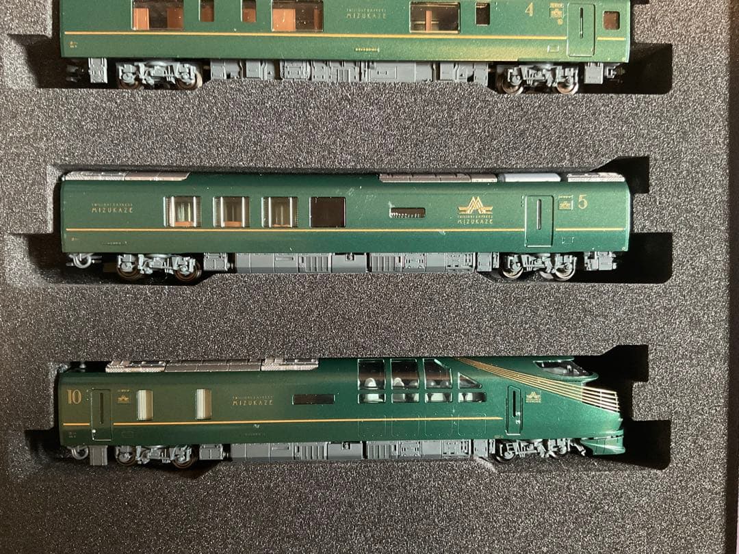 KATO 87系「トワイライトエキスプレス瑞風 10両 瑞風バッチ付