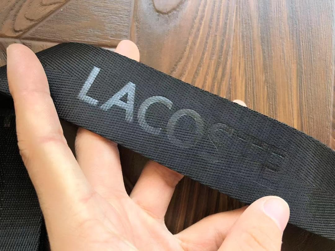 LACOSTE ショルダーバッグ