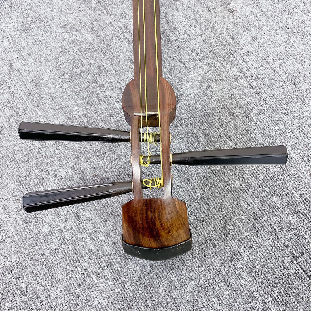 三味線 紅木 子持ち綾杉胴 一本溝 K18 犬皮 細棹 和楽器