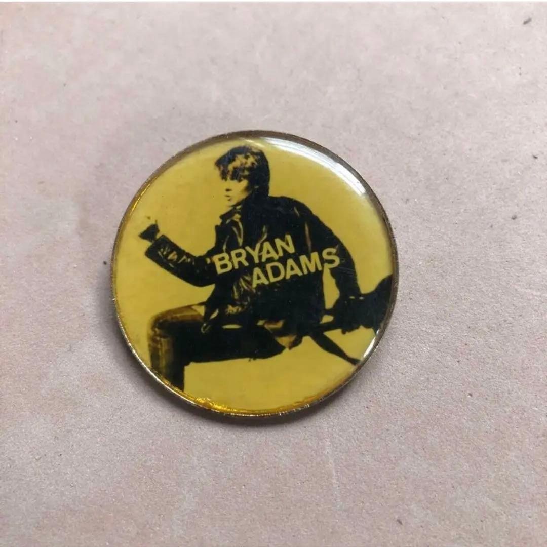 希少★BRYAN ADAMS ピンバッジ　1985