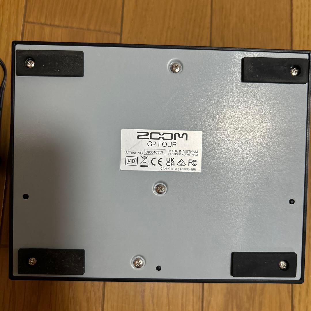 ZOOM G2 FOUR ギターマルチエフェクター
