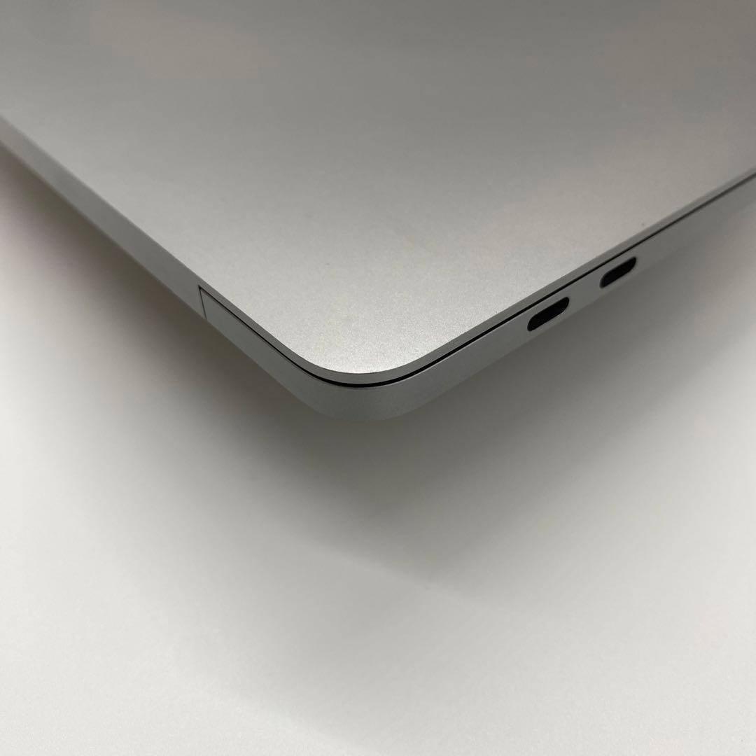 MacBook Pro 2017 13インチ　美品　完動品