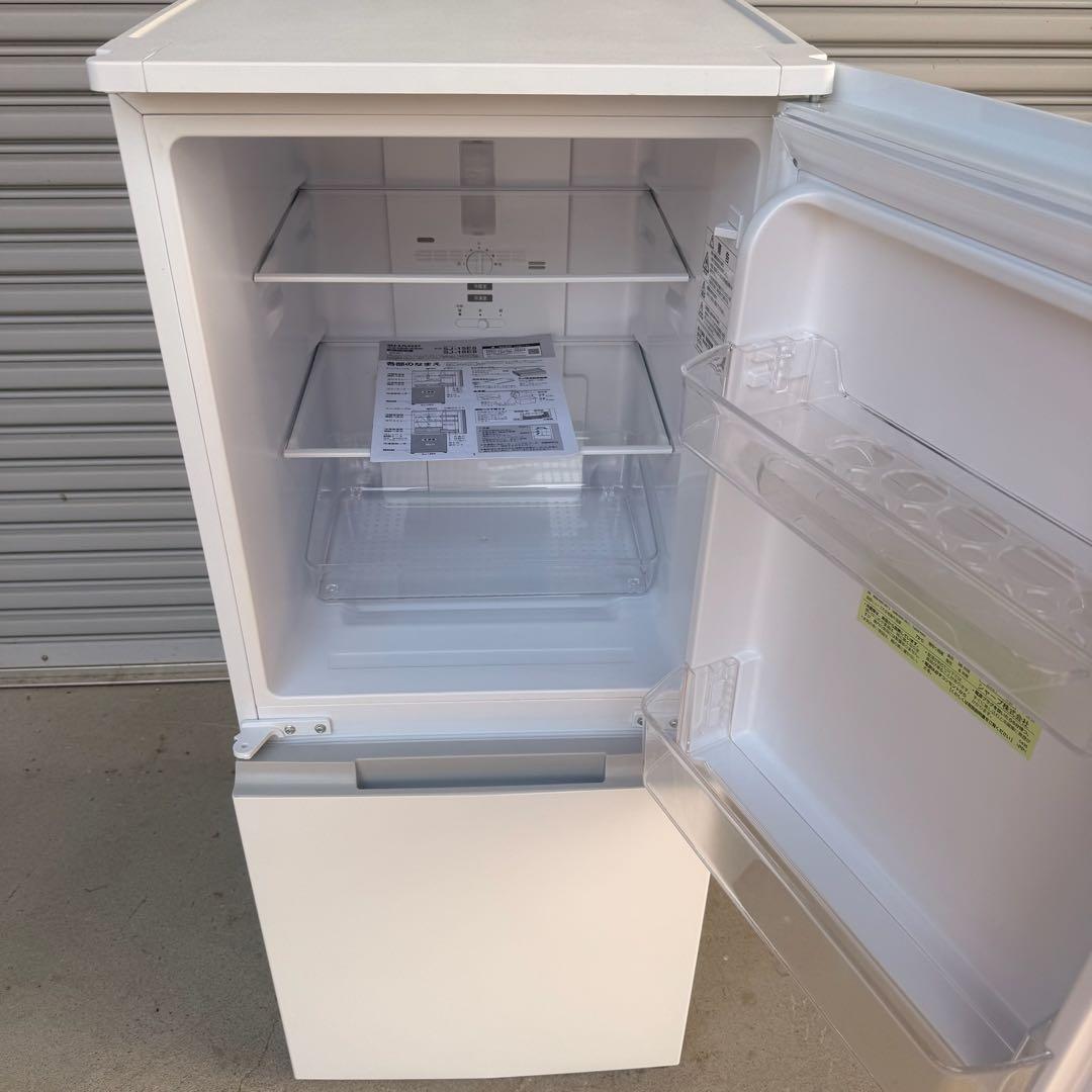 ● 美品 女性オーナー シャープ 冷蔵庫 SJ-15E8-KW 152L