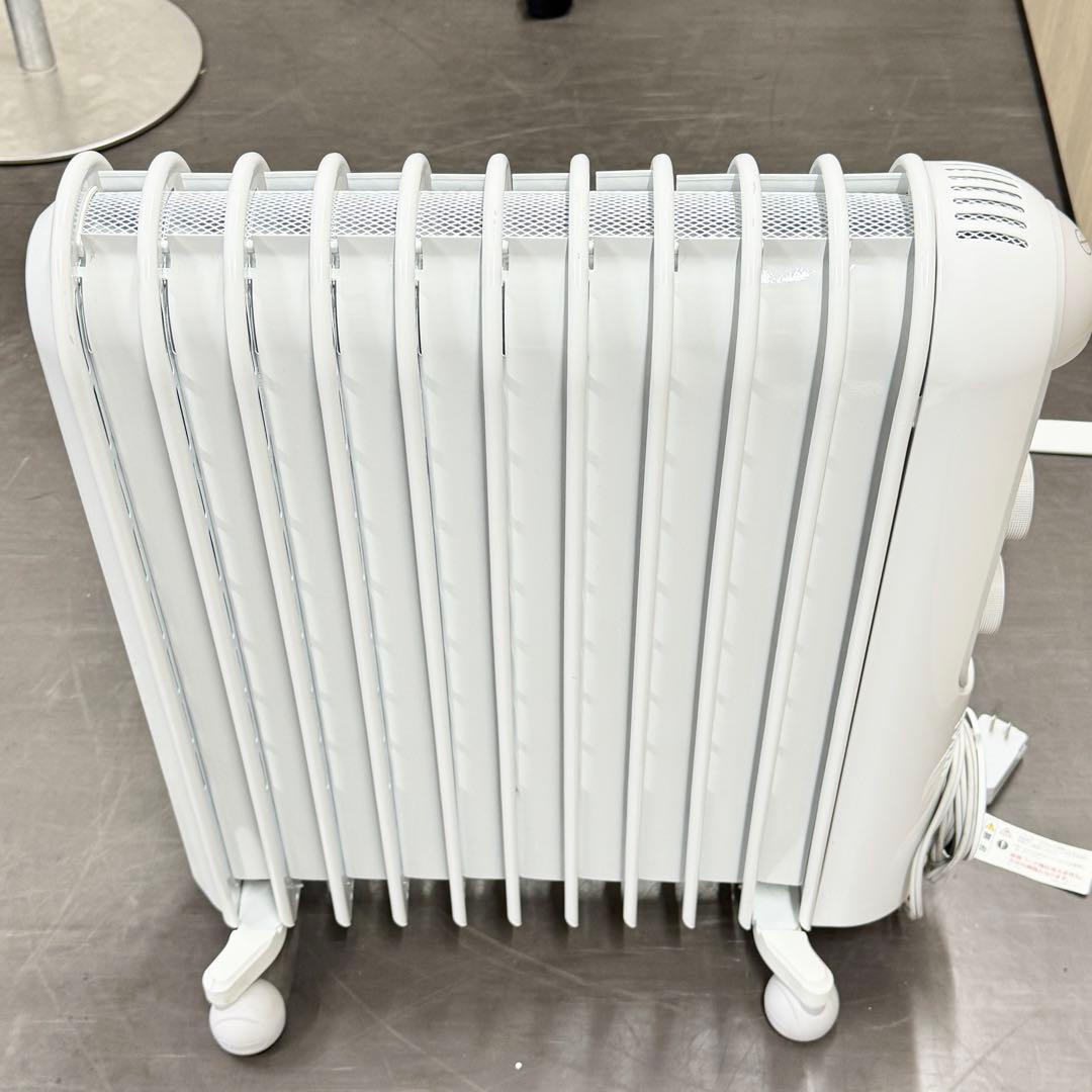 ☆A1744‼️ デロンギオイルヒーター RHJ45M1115-LG 1500W