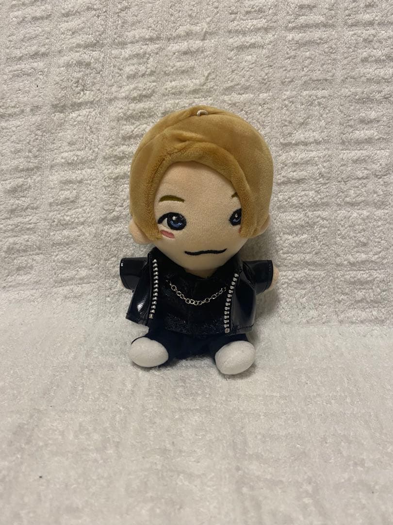 Ａぇ!group ちびぬい　デビュー曲　衣装