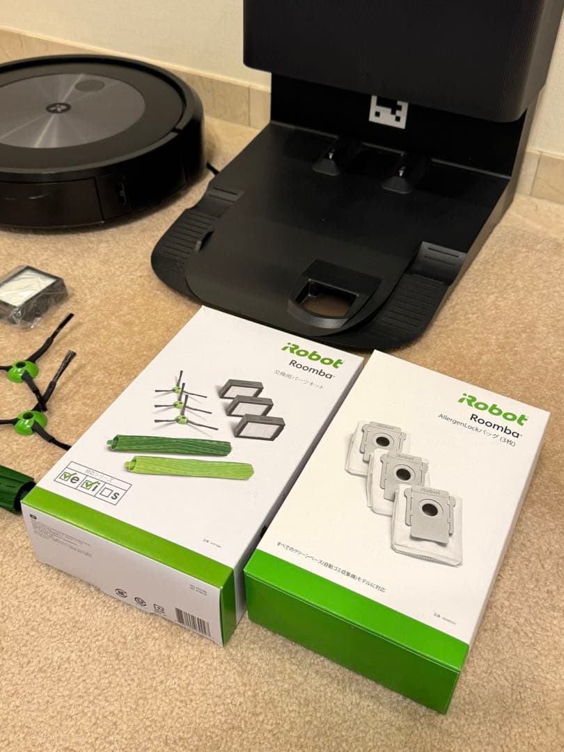 iRobot ルンバ j7+ クリーンベース付き／付属品あり ※要バッテリー交換