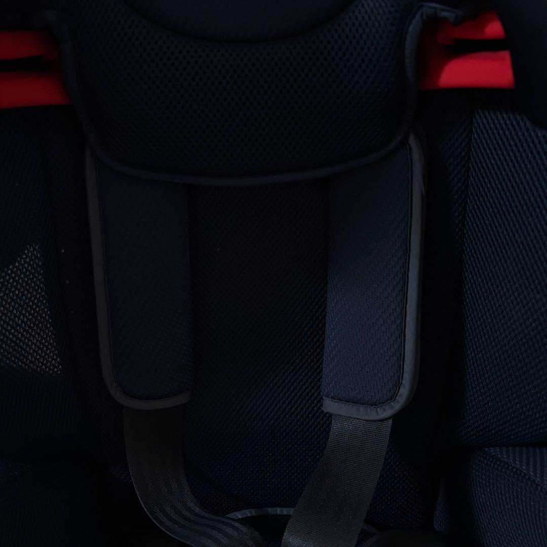 アップリカ エアグルーヴ AD ネイビー ジュニアシート