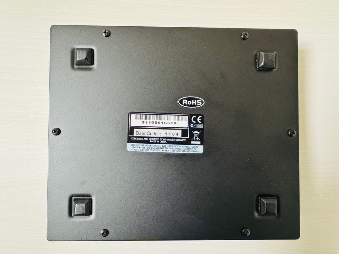 【美品】Behringer Vintage Tube Monster VT999