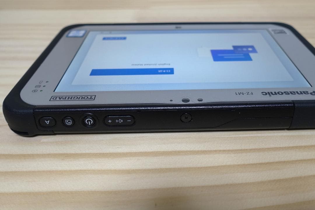 Windowsタブレット本体 Panasonic TOUGHPAD FZ-M1 FZ-M1F150JVJ
