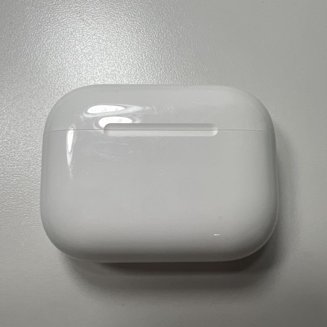 Apple AirPods Pro 第3世代 充電ケース A3122 16